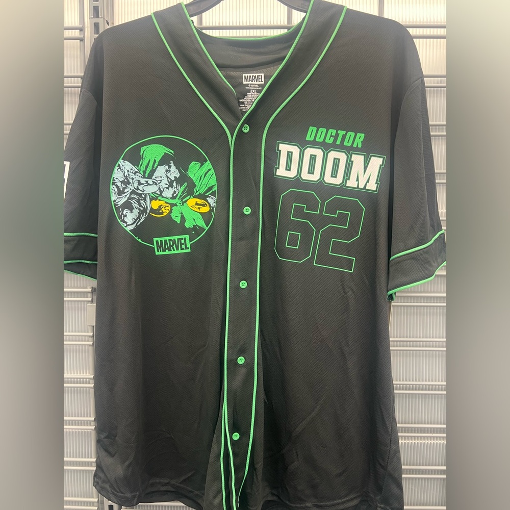 MARVELS DR.DOOM BASEBALL JERSEY. BRAND NEW. ADULT SIZE 3XL